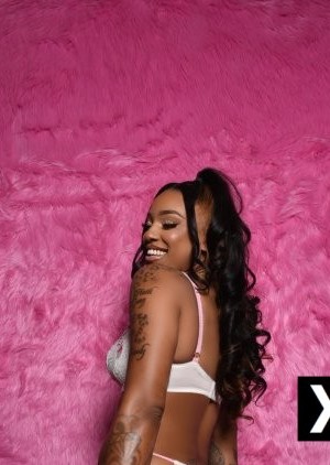 Clayton | Escort Karissa-24-288365-photo-1