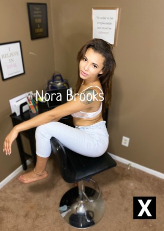 Saint Paul | Escort Nora-25-179355-photo-1