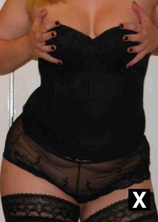 Newport | Escort Lynda-36-177635-photo-2