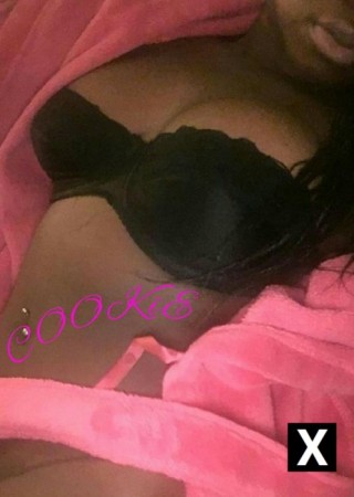 Raleigh | Escort Cookie-22-140673-photo-4