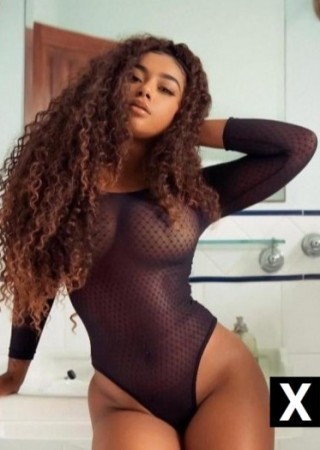 Isle of Wight | Escort Valentina-23-273350-photo-2