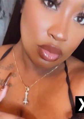 Burlington | Escort Mia-25-287978-photo-1