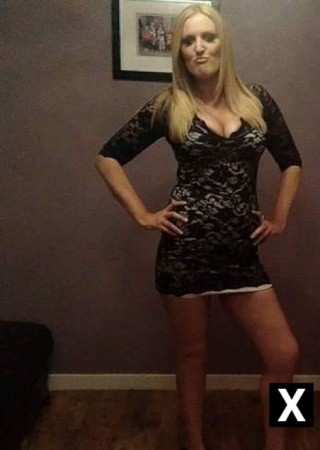 Porthcawl | Escort Sparkle-33-257331-photo-1