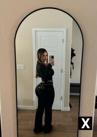 Rohnert Park | Escort Hotkim-28-276421-photo-1