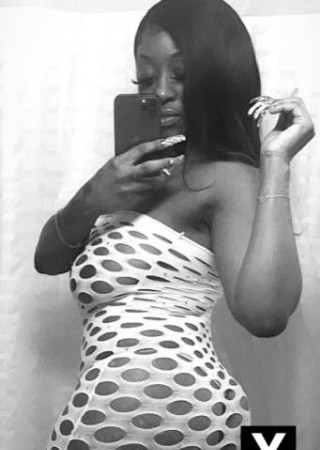 Wheeling | Escort Lolaa-25-260257-photo-1