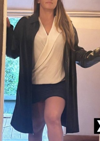 Cambridge | Escort Leah-26-210004-photo-6