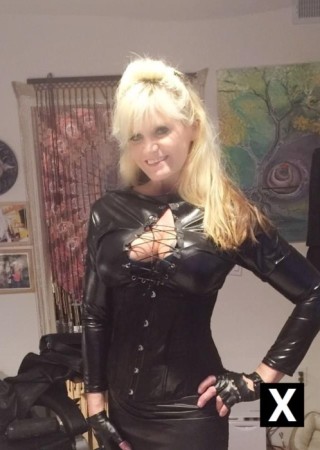 La Mirada | Escort Heather Harlett-40-274423-photo-3