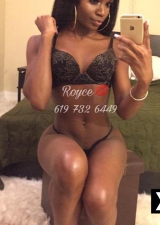 Montclair | Escort Royce-27-260230-photo-1