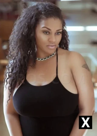 Glendora | Escort Simone Golden-27-273284-photo-2
