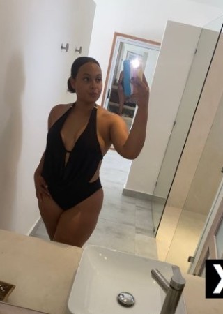 Lexington | Escort Josefa-24-289678-photo-1