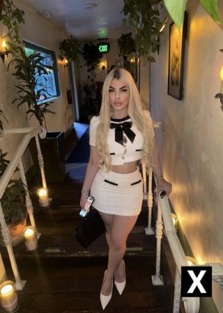 Azusa | Escort Selena-23-275151-photo-1