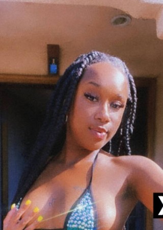 Corona | Escort Charisma-22-263327-photo-2