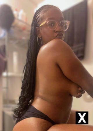 Farmington Hills | Escort Chris-25-265030-photo-9
