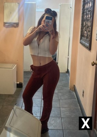 Cuyahoga Falls | Escort Fiona-23-275116-photo-3