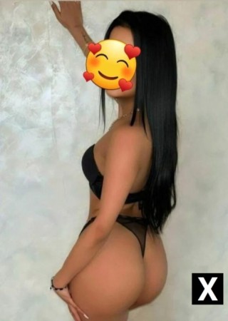 Oradea | Escort Buna Bruneită Sexi Vă Astept La Minen Vă Pup-0-228171-photo-4