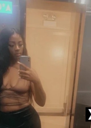 Champaign | Escort LEILANI-25-283942-photo-1