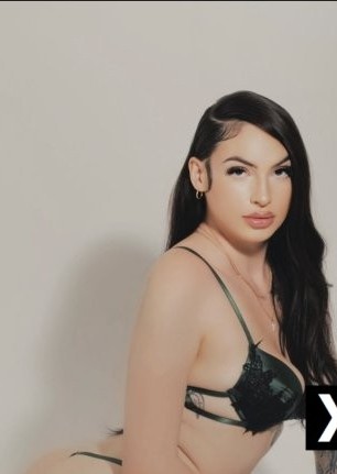 Everett | Escort Deziray-25-280700-photo-2