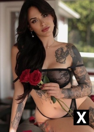 Burlington | Escort Sienna-26-276077-photo-1