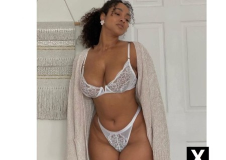 Walton-on-Thames | Escort Mia-27-185918-photo-1