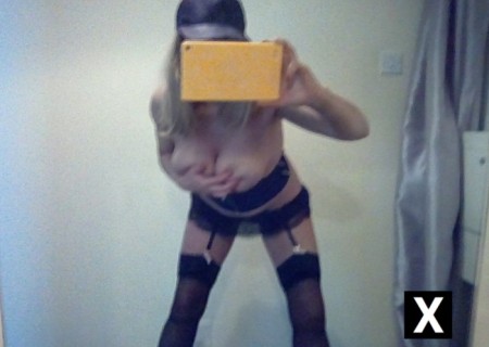 Dundee | Escort Tanya-35-178040-photo-1