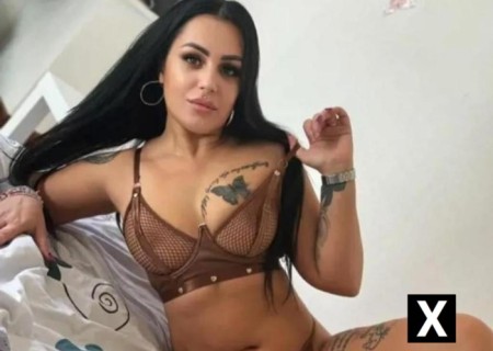 Isle of Wight | Escort Brunette-24-273348-photo-1