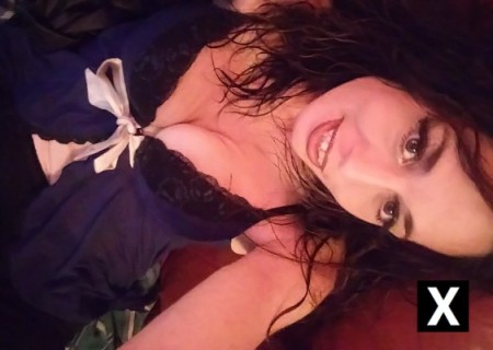 Ottawa | Escort Christina-26-191070-photo-1