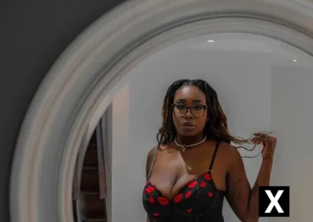 Hamilton | Escort Chrissy-24-277532-photo-2